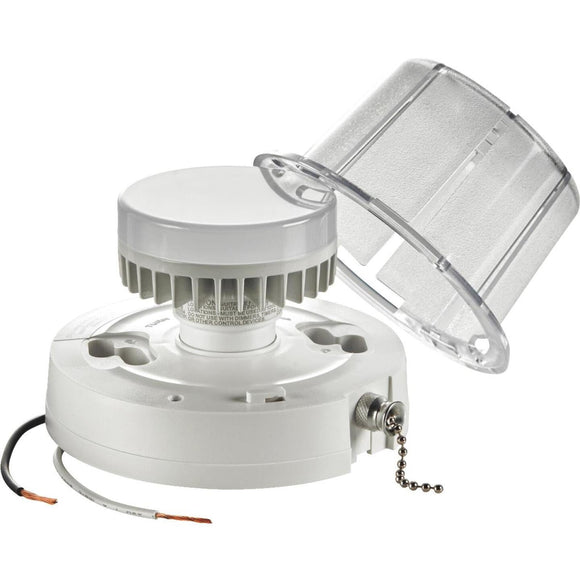 Leviton White Thermoplastic Pull Chain LED Lampholder